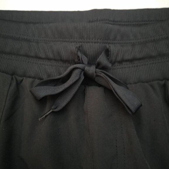 NWT Reebok Ladies Size Large Black Elastic & Tie Waist Active Capris - Picture 7 of 13